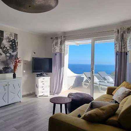 Tropical Leaves Tenerife Apartment *